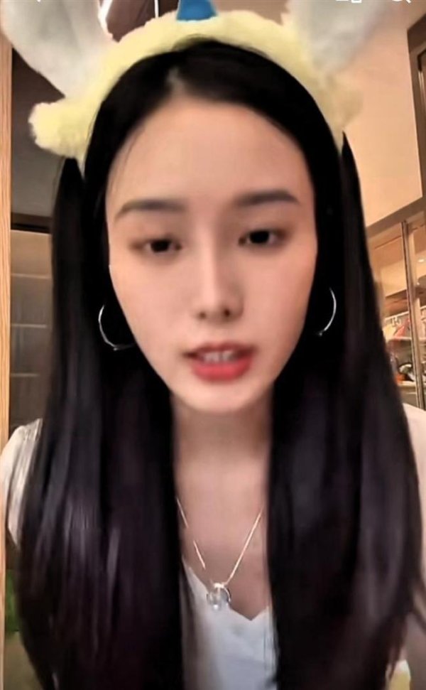 金诚无忧 沈梦辰晒与黄子韬徐艺洋合照 对比鲜明的婚礼期待